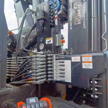 Comprar o produto de Equipamentos com Rádio Controle para Operação Precisa – Gurupi, TO em Aluguel de Guindastes pela empresa Braço Forte Locações e Serviços em Gurupi, TO por Solutudo