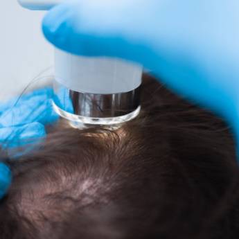 Comprar o produto de Tricologia Farmacêutica em Farmácias em Botucatu, SP por Solutudo