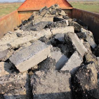 Comprar o produto de Limpeza Rápida de Entulho com Caçambas no Ninho Verde I – Solução Eficiente e Segura em Limpeza de Obra e Caçamba em Ninho Verde I Eco Residence, SP por Solutudo