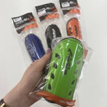 Comprar o produto de Caneleira Sacalibu infantil  em Esportes e Fitness em Uberlândia, MG por Solutudo