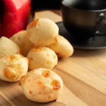 Comprar o produto de Pão de Queijo Quentinho – Salgados artesanais em Marília em Salgados em Marília, SP por Solutudo