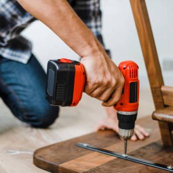 Comprar o produto de Kit Parafusadeira – Materiais Elétricos Ninho Verde II em Furadeiras e Parafusadeiras em Ninho Verde II Eco Residence, SP por Solutudo