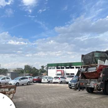 Comprar o produto de Tele Entulho Criciúma – Coleta Ágil e Prática de Resíduos em Caçambas pela empresa SM Terraplanagem em Criciúma, SC por Solutudo