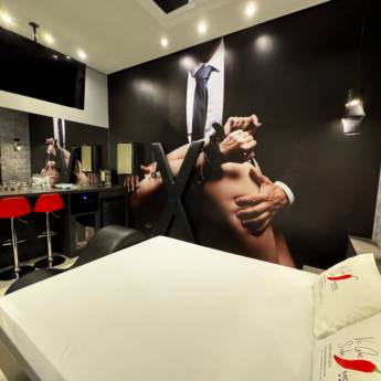 Comprar o produto de Suíte Temática 50 Tons de Cinza – Ousadia, Prazer e Luxo em Cacoal em Motéis em Cacoal, RO por Solutudo