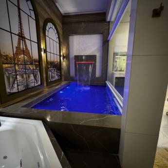 Comprar o produto de Suíte Temática Paris – Romance e Sofisticação Absoluta em Cacoal em Motéis em Cacoal, RO por Solutudo