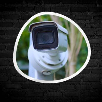 Comprar o produto de Instalação e manutenção de câmeras  em Instalações - Reparos em Botucatu, SP por Solutudo