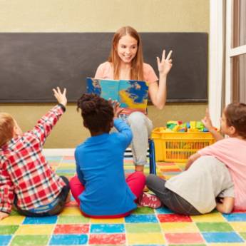 Comprar o produto de Faculdade de Pedagogia EAD em Faculdade EaD em Botucatu, SP por Solutudo