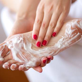 Comprar o produto de Hidratações Podais em Podologia em Itupeva, SP por Solutudo