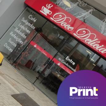 Comprar o produto de Adesivo de Vitrine em Comunicação Visual em Foz do Iguaçu, PR por Solutudo