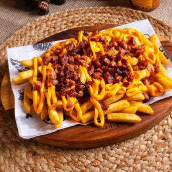 Comprar o produto de Porção de Batata com Cheddar e Bacon em Porções em Foz do Iguaçu, PR por Solutudo