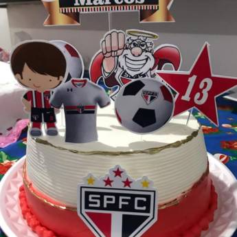 Comprar o produto de Bolo de Time de Futebol em Bolo de Aniversário em Foz do Iguaçu, PR por Solutudo