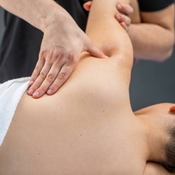 Comprar o produto de Liberação Miofascial  em Fisioterapia pela empresa Evoluir Clínica de Fisioterapia em Mineiros, GO por Solutudo