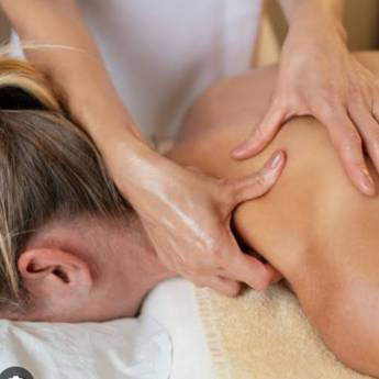 Comprar o produto de Massagem Relaxante com Pedras Quentes em Avaré – SP em Massagem em Avaré, SP por Solutudo