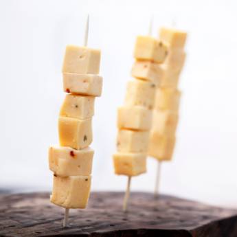 Comprar o produto de Espetinho de Queijo  em Espetinhos em Mineiros, GO por Solutudo