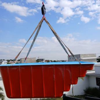 Comprar o produto de Içamento de Piscinas com Guincho – Piracicaba, SP em Aluguel de Guindastes em Piracicaba, SP por Solutudo Comprar o produto de Içamento de Piscinas com Guincho – Piracicaba, SP em Aluguel de Guindastes em Piracicaba, SP por Solutudo
