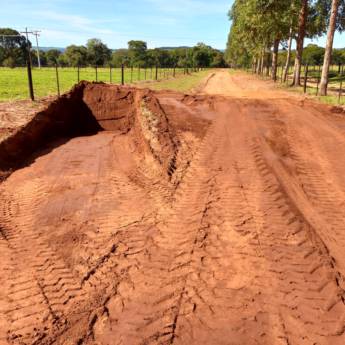 Comprar o produto de Drenagem Eficiente de Terrenos – Jurumirim Terraplanagem Avaré em Drenagem em Avaré, SP por Solutudo