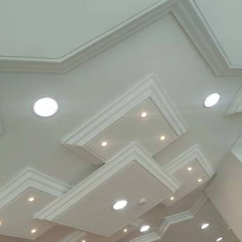 Comprar o produto de Forro em Gesso em Almirante Tamandaré - Sofisticação e Acabamento em Forros e Divisórias em Almirante Tamandaré, PR por Solutudo Comprar o produto de Forro em Gesso em Almirante Tamandaré - Sofisticação e Acabamento em Forros e Divisórias em Almirante Tamandaré, PR por Solutudo