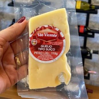 Comprar o produto de Queijo Suíço Gruyere - 110g em Queijo pela empresa Empório Primare Bebidas e Eventos - Loja 02 em Mineiros, GO por Solutudo