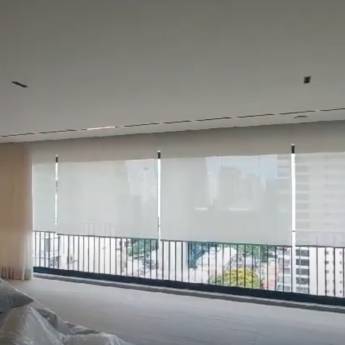 Comprar o produto de Rolos Tela Solar Motorizados Sob Medida – RR Cortinas em São Paulo em Cortinas Motorizadas em São Paulo, SP por Solutudo