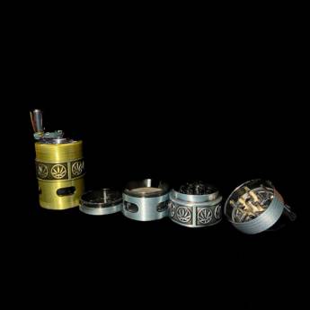 Comprar o produto de Dichavador de Metal com Manivela em Salvador – Potência e Facilidade em Dichavadores pela empresa Sr.Tabas em Salvador, BA por Solutudo