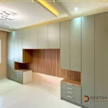 Comprar o produto de Guarda-Roupa Planejado em Salvador – Design Sob Medida em Móveis Planejados - Marcenarias em Salvador, BA por Solutudo