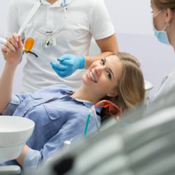 Comprar o produto de Clareamento Dental em Itu – Dr. Eduardo Loures Filho em Odontologia em Itu, SP por Solutudo Comprar o produto de Clareamento Dental em Itu – Dr. Eduardo Loures Filho em Odontologia em Itu, SP por Solutudo