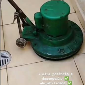 Comprar o produto de Enceradeira Industrial: Potência e Eficiência para a Limpeza Profissional de Pisos em Aluguel de Equipamentos em Ninho Verde II Eco Residence, SP por Solutudo