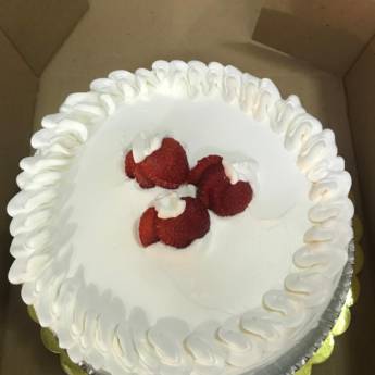 Comprar o produto de Bolos e Chocolates de Qualidade – Cerqueira César São Paulo em Confeitarias pela empresa Tia Madrinha Bolos e Chocolates em São Paulo, SP por Solutudo