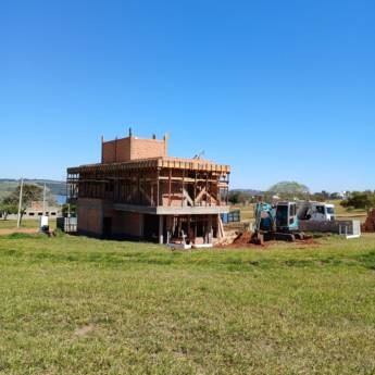 Comprar o produto de Mais Uma Obra da Marcelo Nascimento Construtoras no Riviera de Santa Cristina XIII – SP em Construtoras em Riviera de Santa Cristina XIII, SP por Solutudo