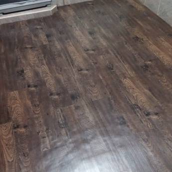 Comprar o produto de Instalação de Piso Vinílico em Santa Bárbara Resort Residence – Ômega Construtora em Construtoras em Santa Bárbara Resort Residence, SP por Solutudo