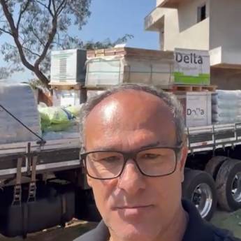 Comprar o produto de Entrega para a cliente Magda no Ninho Verde II - Mais uma entrega realizada com sucesso!  em Pisos e Revestimentos em Ninho Verde II Eco Residence, SP por Solutudo