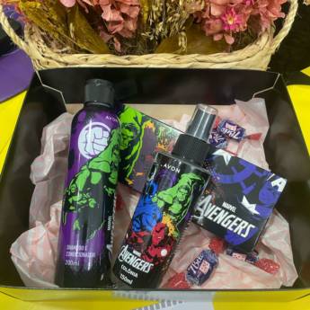 Comprar o produto de Kit Dia das Crianças - Tema Vingadores em Perfumarias - Cosméticos em São Manuel, SP por Solutudo