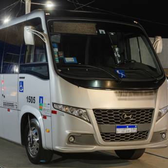Comprar o produto de Micro-ônibus - 30 lugares em Viagens e Turismo em Foz do Iguaçu, PR por Solutudo