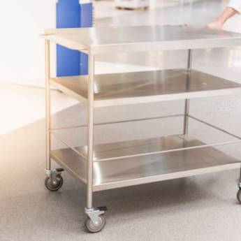 Comprar o produto de Carrinhos em Aço Inox em Contagem – Resistência e Mobilidade Profissional em Serralherias - Estruturas em Contagem, MG por Solutudo