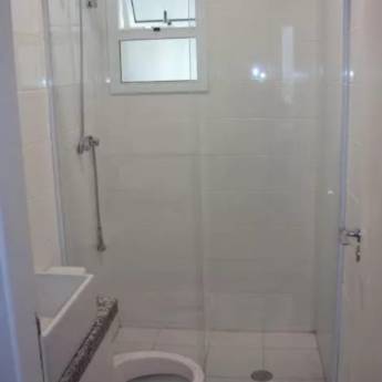 Comprar o produto de Boxes instalados: transformação com qualidade em Barbacena em Vidraçarias em Campolide, MG por Solutudo