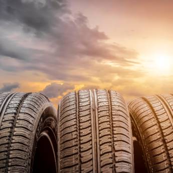 Comprar o produto de Venda de pneus novos - qualidade e segurança em Avaré/SP em Autopeças em Cerqueira César, SP por Solutudo