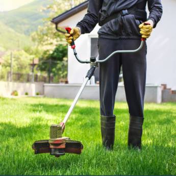 Comprar o produto de Manutenção de Terrenos – Jardinagem e Paisagismo em Santa Bárbara Resort Residence em Jardinagem e Paisagismo em Iaras, SP por Solutudo Comprar o produto de Manutenção de Terrenos – Jardinagem e Paisagismo em Santa Bárbara Resort Residence em Jardinagem e Paisagismo em Iaras, SP por Solutudo