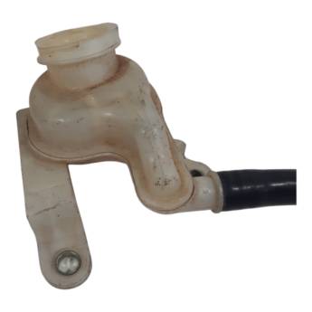 Comprar o produto de Reservatório Fluido Freio New Fiesta 2014 Original Usado em Motores e Partes pela empresa Tem de Tudo - Peças de Desmanche Nacionais e Importadas em Belo Horizonte, MG por Solutudo