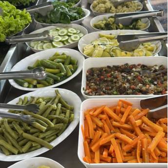 Comprar o produto de Saladas Variadas – Frescor e equilíbrio no seu prato – São Manuel, SP em Restaurantes em Pratânia, SP por Solutudo Comprar o produto de Saladas Variadas – Frescor e equilíbrio no seu prato – São Manuel, SP em Restaurantes em Pratânia, SP por Solutudo