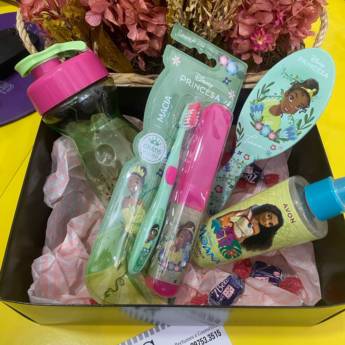 Comprar o produto de Kit Dia das Crianças - Tema Princesa Disney em Perfumarias - Cosméticos pela empresa Cris Scudeletti em Areiópolis, SP por Solutudo