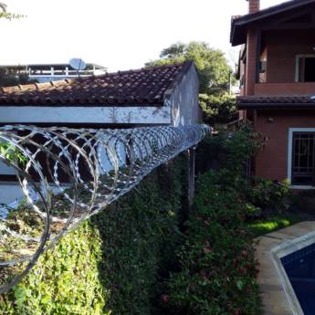 Comprar o produto de Instalação de Cerca Elétrica – Segurança Avançada em Cataguases, MG em Sistema de Alarme pela empresa Juseg - Elétrica e Segurança Eletrônica em Leopoldina, MG por Solutudo