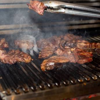 Comprar o produto de Churrasco: Churrasqueira Sob Medida na Riviera XIII em Churrasqueiras em Riviera de Santa Cristina XIII, SP por Solutudo