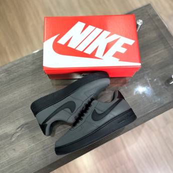 Comprar o produto de Tênis Nike Air Force - Estilo e Conforto em Um Só Produto - São Manuel, SP em Roupas e Acessórios pela empresa Prime Outlet Imports em Lençóis Paulista, SP por Solutudo