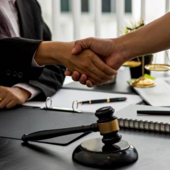 Comprar o produto de Direito do Consumidor – Defesa contra abusos em Advocacias em Lençóis Paulista, SP por Solutudo