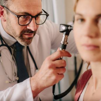 Comprar o produto de Médico de Ouvido em São Manuel - Especialistas em Saúde Auditiva em Otorrinolaringologia em Lençóis Paulista, SP por Solutudo