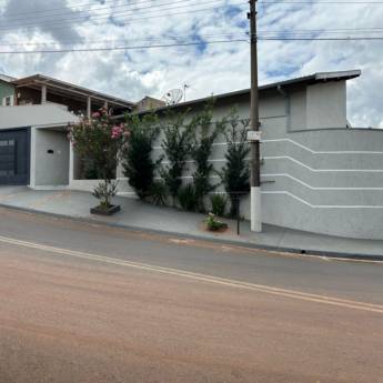 Comprar o produto de À Venda! em Imobiliárias - Corretores de Imóveis em São Manuel, SP por Solutudo