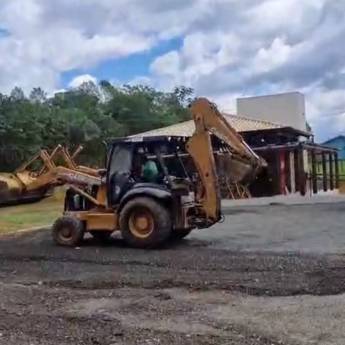 Comprar o produto de Alinhamento de Estacionamento e Espalhamento de Fresa de Asfalto em Criciúma, SC em Terraplanagens em Criciúma, SC por Solutudo Comprar o produto de Alinhamento de Estacionamento e Espalhamento de Fresa de Asfalto em Criciúma, SC em Terraplanagens em Criciúma, SC por Solutudo