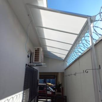 Comprar o produto de Cobertura de Toldo: Proteção Completa e Estilo em Lençóis Paulista em Toldos e Coberturas pela empresa Toldos Lençóis em São Manuel, SP por Solutudo