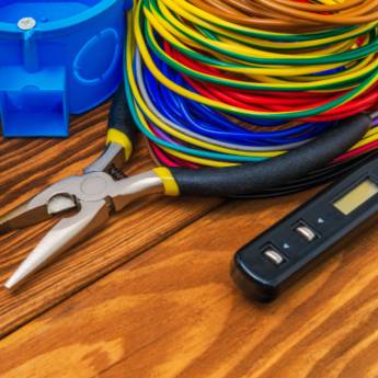 Comprar o produto de Cabo elétrico submersível para poço tubular em Santa Cruz do Rio Pardo em Perfuração - Poços Artesianos em Ourinhos, SP por Solutudo