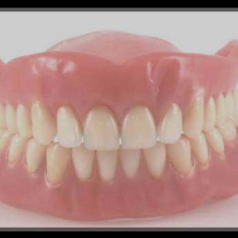Comprar o produto de Dentadura - Técnica Moderna com Mais Estética - Macatuba em Odontologia em Pederneiras, SP por Solutudo
